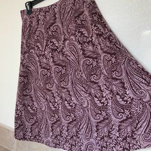 New york and co knee length pink skirt size 6